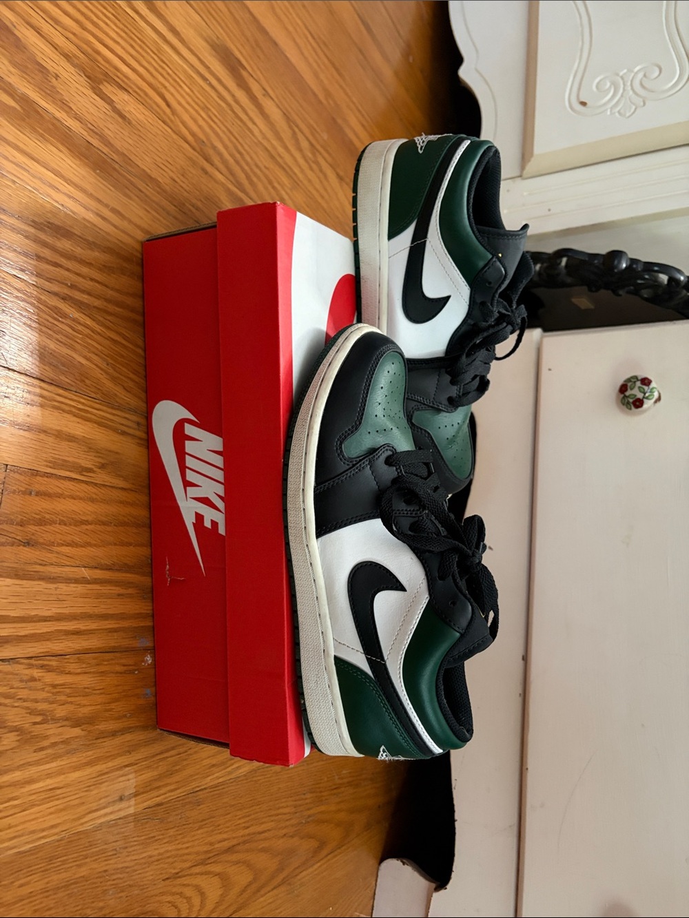 Nike Kids Low-Top Sneakers - White Green Black